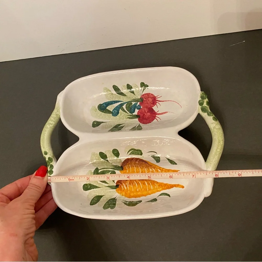 ITALY SERVE WARE DIVIDED DISH WHITE GREEN HAND PAINTED POTTERY CARROT RADISH